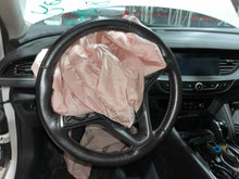 Load image into Gallery viewer, Steering Wheel Buick Regal 2018 - NW521567