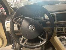 Load image into Gallery viewer, Steering Wheel Jaguar XF 2012 - NW433911