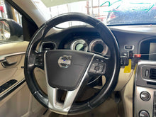 Load image into Gallery viewer, Steering Wheel VOLVO 60 SERIES 2013 - NW570952