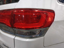 Load image into Gallery viewer, OUTER TAIL LIGHT LAMP Jeep Grand Cherokee 15 16 17 18 19 20 Right - NW677399
