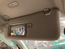 Load image into Gallery viewer, Interior Sun Visors Kia Stinger 2018 - NW698479