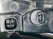Load image into Gallery viewer, Tail Lamp Light 2022 - NW710425