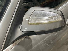 Load image into Gallery viewer, SIDE VIEW DOOR MIRROR C230 C300 C350 C63 2009 09 Left - NW710314
