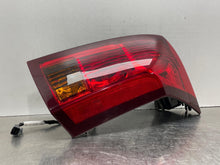 Load image into Gallery viewer, TAIL LIGHT LAMP ASSEMBLY Cadillac CTS 04 05 06 07 Right - NW712468