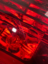 Load image into Gallery viewer, TAIL LIGHT LAMP ASSEMBLY Cadillac CTS 04 05 06 07 Right - NW712468
