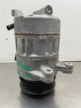 Load image into Gallery viewer, AC Compressor Cadillac XT5 2018 - NW711699