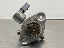 Load image into Gallery viewer, FUEL PUMP 550i 550i Gt 650i 750 HYBRID 750i 750il Active 7 Alpina 08-15 - NW712599