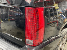 Load image into Gallery viewer, TAIL LIGHT LAMP Cadillac Escalade Escalade ESV 2007-2014 Right - NW712472