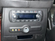 Load image into Gallery viewer, Temperature Controls Cadillac Escalade 2012 - NW713198