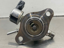 Load image into Gallery viewer, Fuel Pump 2022 - NW712611