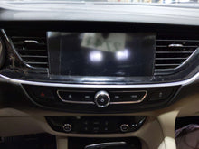 Load image into Gallery viewer, Radio Buick Regal 2018 - NW714169