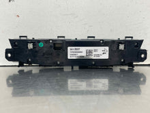 Load image into Gallery viewer, Temperature Controls Buick Regal 2018 - NW714525