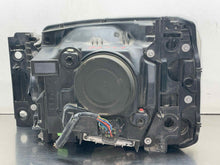 Load image into Gallery viewer, HEADLIGHT LAMP ASSEMBLY Land Rover LR4 14 15 16 Right - NW715041
