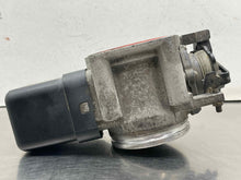 Load image into Gallery viewer, THROTTLE BODY BMW 323i 328i 528i Z3 1999 99 2000 00 - NW715624