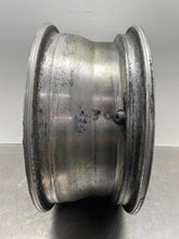 Load image into Gallery viewer, WHEEL Highlander 2001 01 02 03 04 05 06 07 16x6.5 Alloy - NW717715