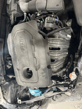 Load image into Gallery viewer, ENGINE MOTOR Santa Fe Sonata Sonata Hybrid Optima Sorento 15-19 2.4L VIN 3/F/B - NW726835