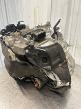 Load image into Gallery viewer, Transmission E-PACE 2019 - NW730091
