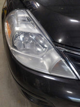 Load image into Gallery viewer, HEADLIGHT LAMP ASSEMBLY Nissan Versa 07 08 09 10 11 12 Right - NW736931