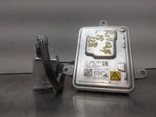Load image into Gallery viewer, HEADLIGHT LAMP ASSEMBLY 320i 328D 328i 335i Active 3 12-15 Right - NW302676