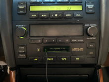 Load image into Gallery viewer, Radio LEXUS GS300 2001 - NW747166
