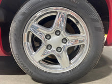 Load image into Gallery viewer, Wheel Rim Chevrolet Camaro 2001 - NW753135