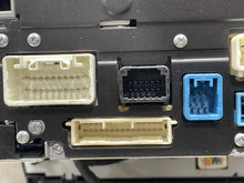 Load image into Gallery viewer, RADIO Toyota Highlander 2011 11 2012 12 2013 13 - NW753928