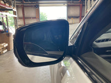 Load image into Gallery viewer, Side View Door Mirror GRAND CHEROKEE 2022 - NW754316