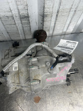 Load image into Gallery viewer, Transfer Case MAVERICK PICKUP 2024 - NW759468