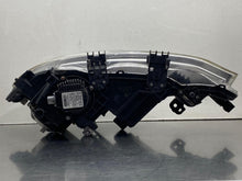 Load image into Gallery viewer, HEADLIGHT LAMP ASSEMBLY Murano Murano Cross Cabriolet 11-14 Right - NW760849