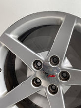 Load image into Gallery viewer, Wheel Rim Chevrolet Corvette 2005 - NW762873