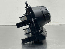 Load image into Gallery viewer, Temperature Controls COUNTRYMAN 2020 - NW764899