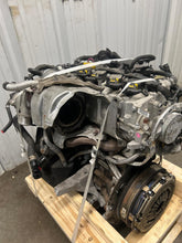 Load image into Gallery viewer, Engine Motor 124 SPIDER 2018 - NW769517