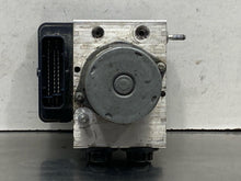 Load image into Gallery viewer, ABS Pump FORD F250SD PICKUP 2022 - NW775730