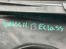 Load image into Gallery viewer, HEADLIGHT LAMP ASSEMBLY E300 E350 E400 E550 E63 10 11 12 13 Right - NW776080