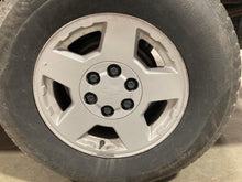 Load image into Gallery viewer, COMPACT SPARE Escalade Escalade ESV Escalade EXT 01-07 16x6-1/2 STEEL - NW777212