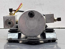 Load image into Gallery viewer, Convertible Top Motor Ford Mustang 2007 - NW781103