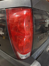 Load image into Gallery viewer, TAIL LIGHT LAMP ASSEMBLY Avalanche 1500 Avalanche 2500 02-06 Left - NW784402
