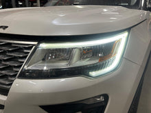 Load image into Gallery viewer, Headlight Lamp Assembly Ford Explorer 2018 - NW785473
