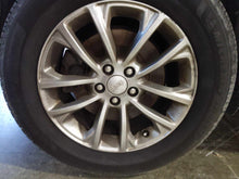 Load image into Gallery viewer, WHEEL RIM Jeep Cherokee 2019 19 17x7 ALUM 17x7, 5 lug, 110mm - NW789082