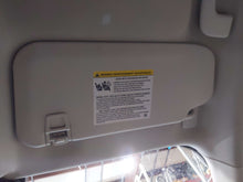 Load image into Gallery viewer, Interior Sun Visors Ford Escape 2021 - NW813623