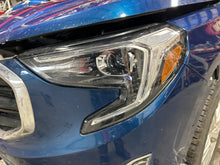 Load image into Gallery viewer, Headlight Lamp Assembly GMC Terrain 2020 - NW814220