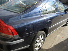 Load image into Gallery viewer, SPEEDOMETER CLUSTER Volvo S60 V70 S80 2004 04 - 47126