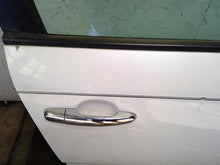 Load image into Gallery viewer, FRONT DOOR Sorento 2011 11 2012 12 2013 13 2014 14 2015 15 Right - 1117491
