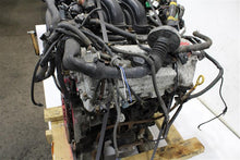 Load image into Gallery viewer, ENGINE MOTOR 4 Runner FJ Cruiser Tacoma 2005-2011 4.0L - 1336103
