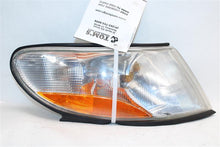 Load image into Gallery viewer, PARKLAMP Saab 9-3 1999 99 2000 00 2001 01 2002 02 2003 03 Right - 1353335
