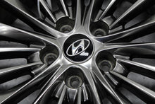 Load image into Gallery viewer, WHEEL RIM Hyundai Azera 2017 17 - 1363612