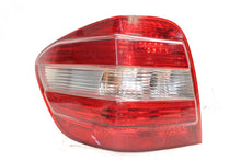 Load image into Gallery viewer, TAIL LIGHT LAMP ASSEMBLY ML320 ML350 ML500 ML550 ML63 06-08 Left - 1365861