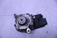 Load image into Gallery viewer, TRANSFER CASE ACTUATOR MOTOR 228I 320i 328D 328i 328I GT 335i 335i 10-17 - 1369266