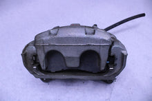 Load image into Gallery viewer, FRONT BRAKE CALIPER Subaru Forester 19 20 21 22 Right - 1370357
