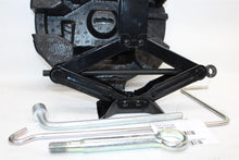 Load image into Gallery viewer, JACK Subaru Forester 2024 24 - 1370387